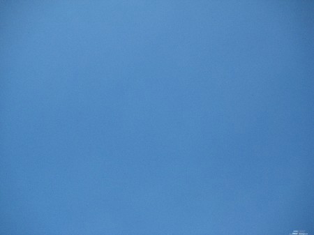 真夏のような青空を写した空の写真