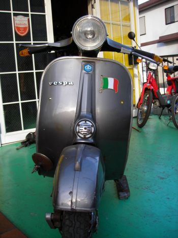 ドナーとして使用された150 sprint veloceの前面