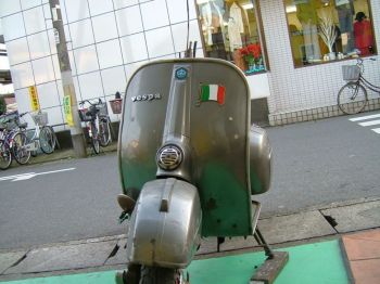 150 sprint veloceのリア側・部品取りに使用
