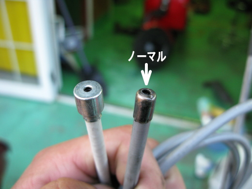 強化されたアウターケーブルのエンドキャップ