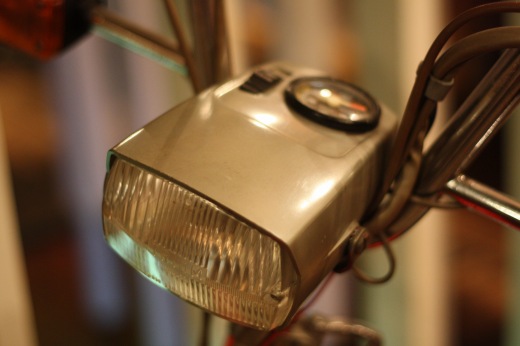 02-ciao-detail-vespa.jpg