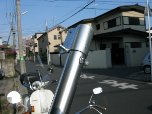 メッキ調スプレーでヌラヌラに塗装した後のショック