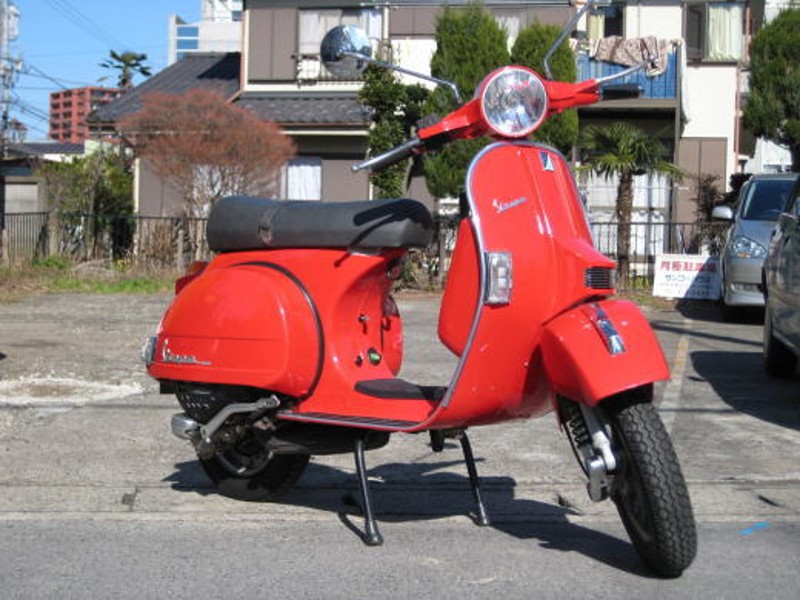 ネイビーブルーのPX125FL2を左前から撮影した全体写真