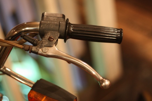 04-ciao-detail-vespa.jpg
