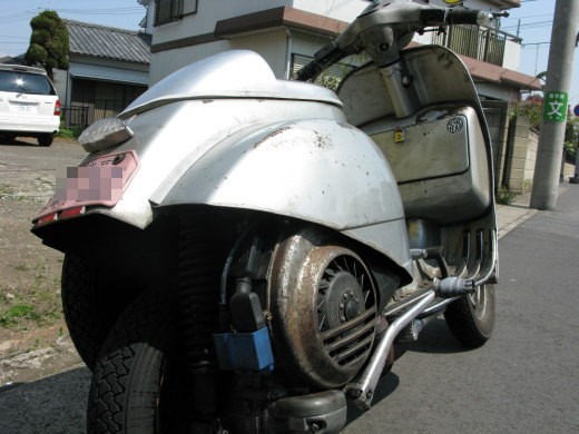 ボディーカットされたP200Eカスタム