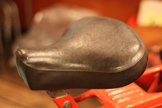 10-ciao-detail-vespa.jpg