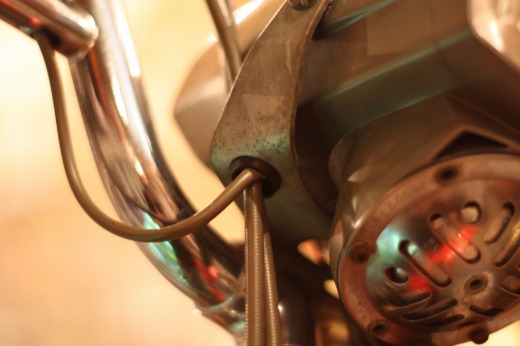 19-ciao-detail-vespa.jpg