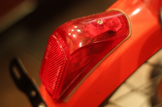 20-ciao-detail-vespa.jpg