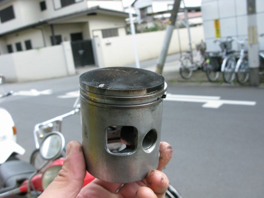 使用後のピストンの状態