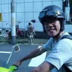 セレスジム所属の三谷“フレッシュ”拓也選手とベスパの記念写真