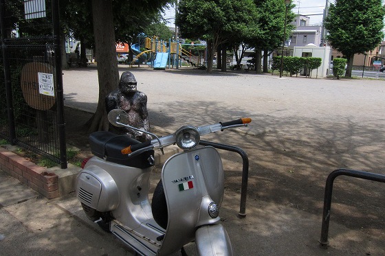 点検で入庫したVespa 50s