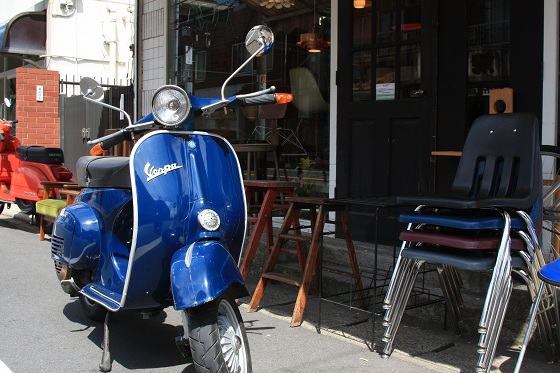 入荷したvespa125ET3の車体全体