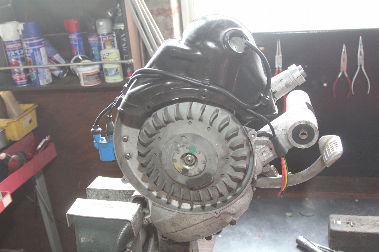 vespa100のエンジンを組み上げた状態