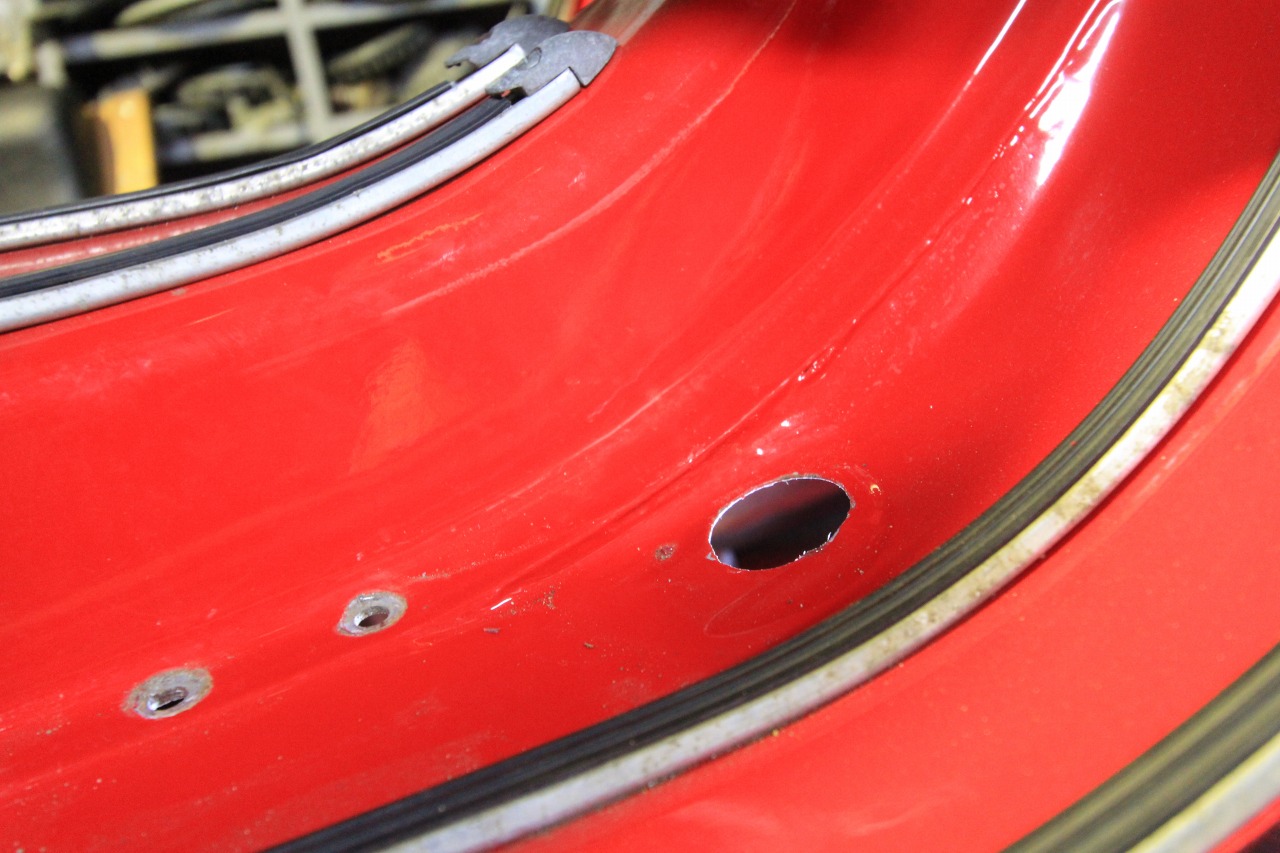 vespa125ET3のブレーキペダル作業中の様子