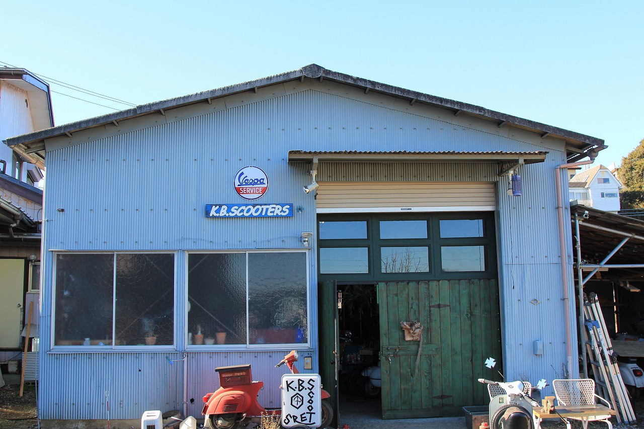 店内に設置された住居スペースの外観