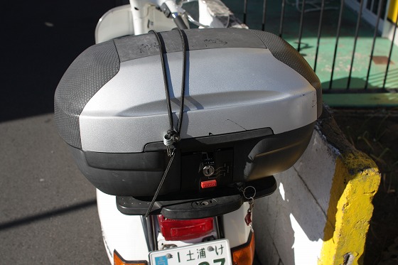 P200Eに装着されたトップケース