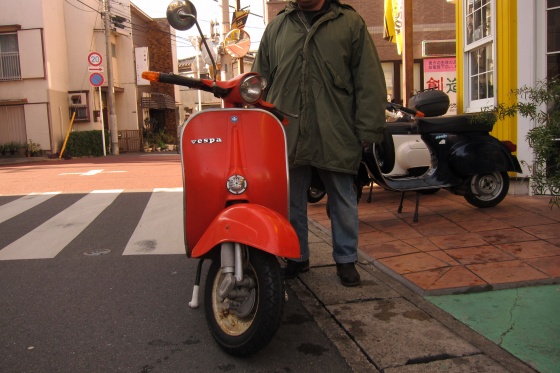 納車直前のVespa 50sの姿。