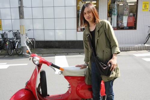 修理完了し引き取りに来た事故後のベスパ