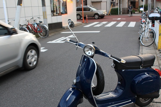 入荷したばかりのVespa 125ET3