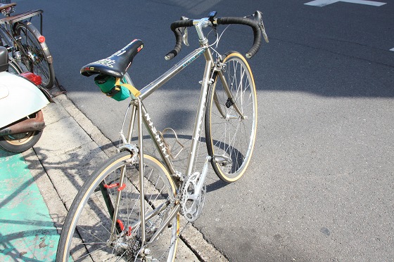 NISHIKIのロードバイクとナショナル実用車の並び。