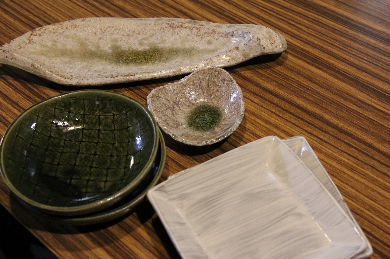 益子町で購入したシンプルな陶器の食器たち