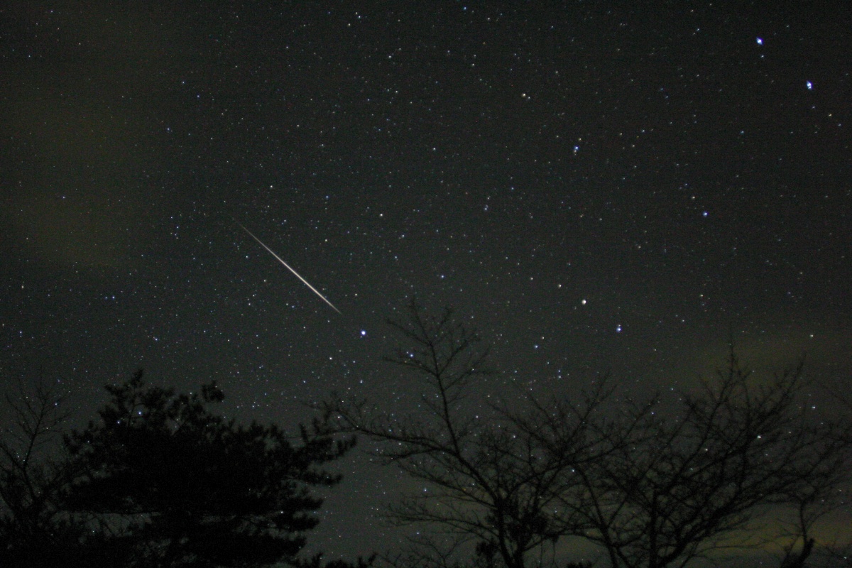 過去に見た印象的な流星群の思い出写真