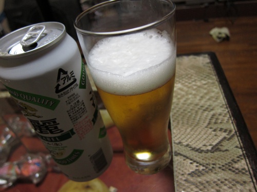 グラスに注がれた仕事終わりのビール