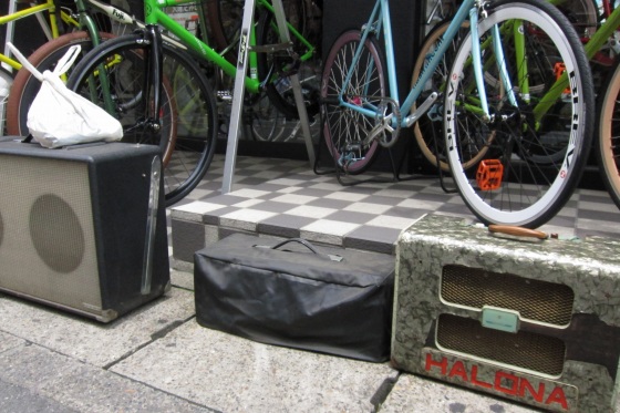 橋輪さんから譲り受けたギターアンプ2台