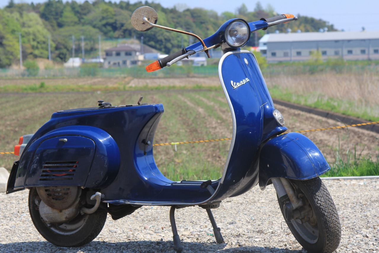 vespa50sのリア周辺とサイドボディの様子