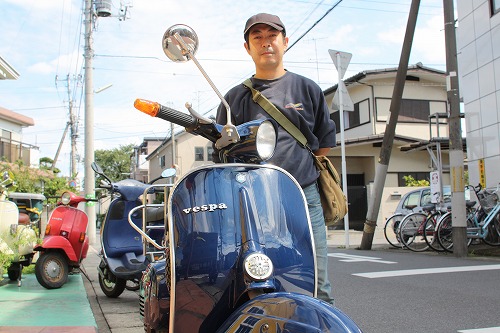 納車直前のベスパ50sとお客様へのメッセージ