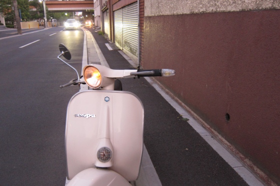キャブオーバーホールでエンジン始動したvespa50s