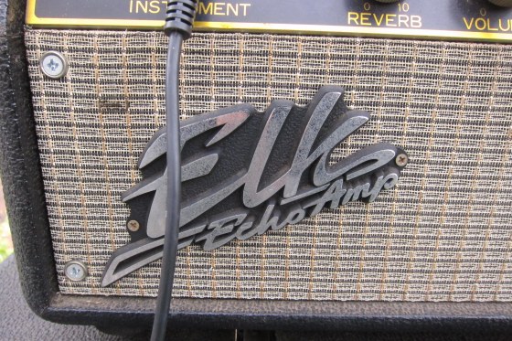 ELKというメーカーのヴィンテージギターアンプ