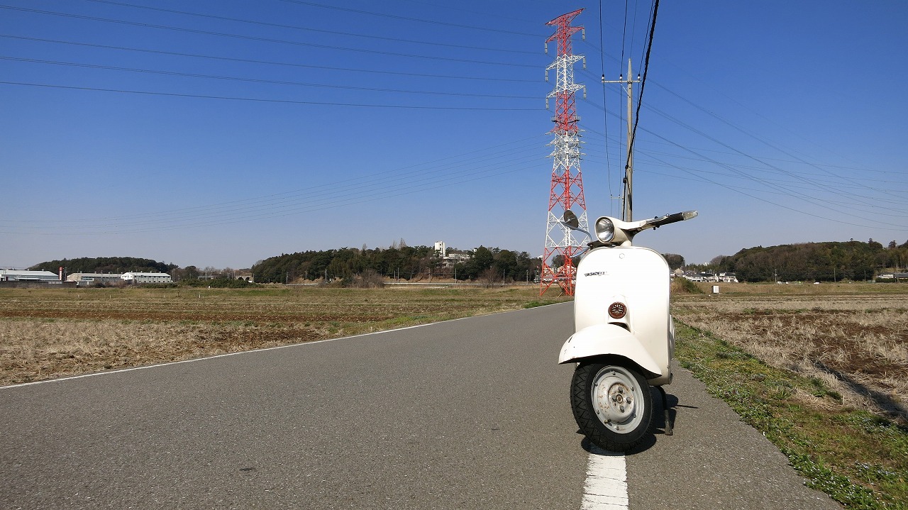 整備完了後に最終確認試運転中のvespa100