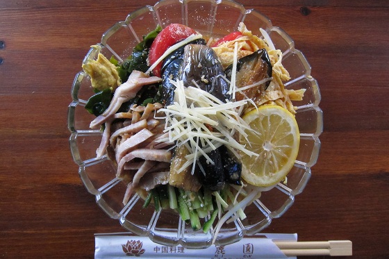 報酬として頂いた涼麺(冷やし中華)の写真