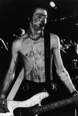 パンクの勢いがすごいPUNKなベスパ