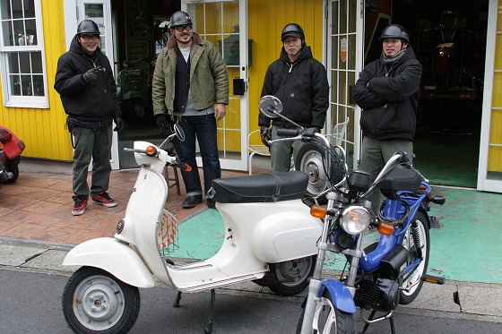 整備を終えお客様の元へ納車されたベスパ50s