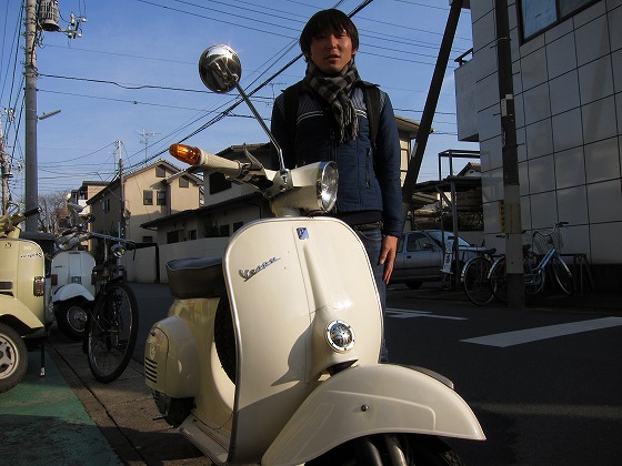 Vespa125ET3を納車した際の1枚。