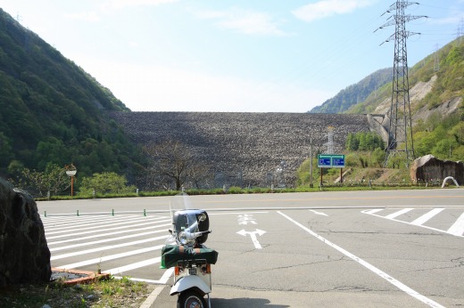 ロックフィルダムの景観その2