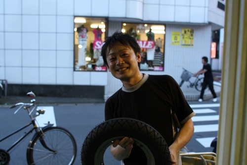 お客様が営む蕎麦屋「そば吉左右 更科」の外観を撮影した一枚。