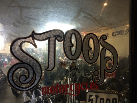 Stoop Motorcycles店舗外観その1