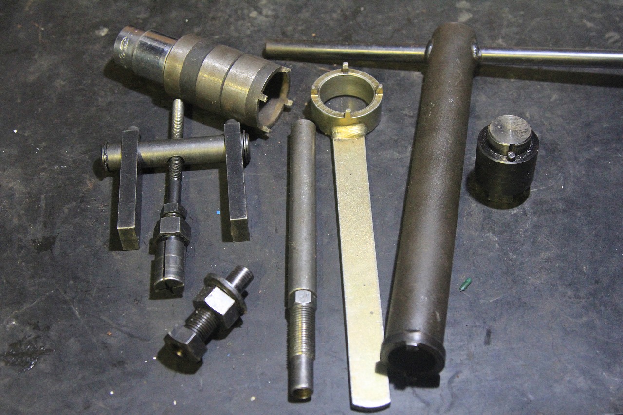 作業に使った特殊工具