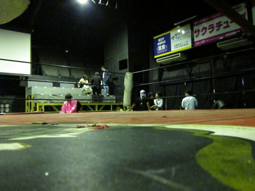 久しぶりに観戦した新木場のプロレスイベント会場