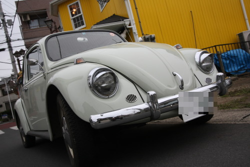 増田製綿工場の方が乗るフォルクスワーゲン・ビートル