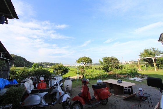 長閑な新店舗の周囲の風景