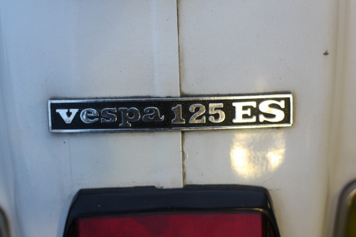 台湾製125ESのベスパ