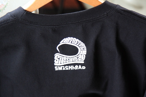 SMASHHEADのロゴが入ったTシャツのバックデザイン
