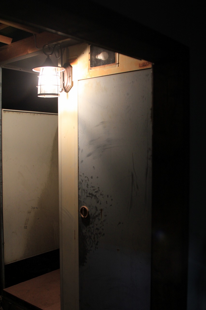 屋外トイレの外観