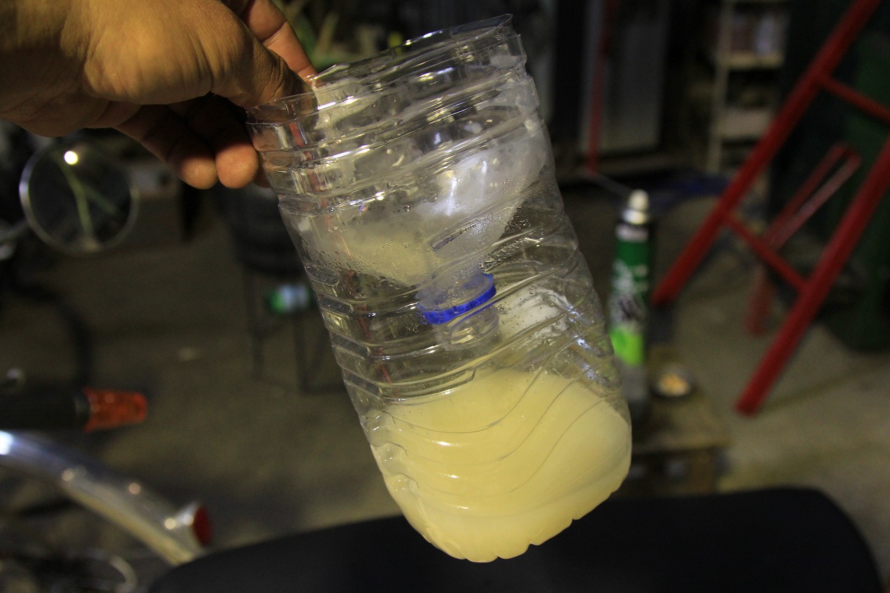 ペットボトルで作った蚊取りトラップ