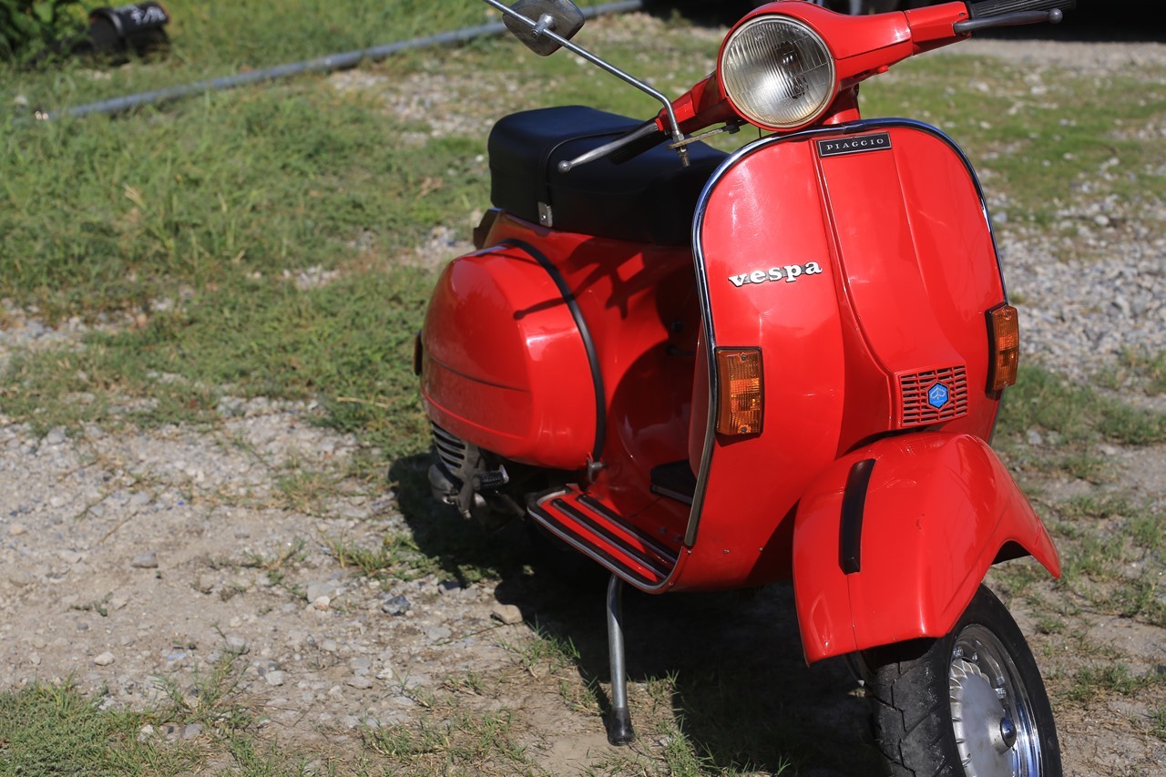 P125Xの整備完了後ボディー磨き作業
