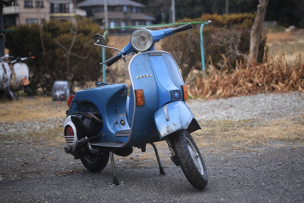 新品キャブレターと綺麗になったフューエルタンクを組んだP125X